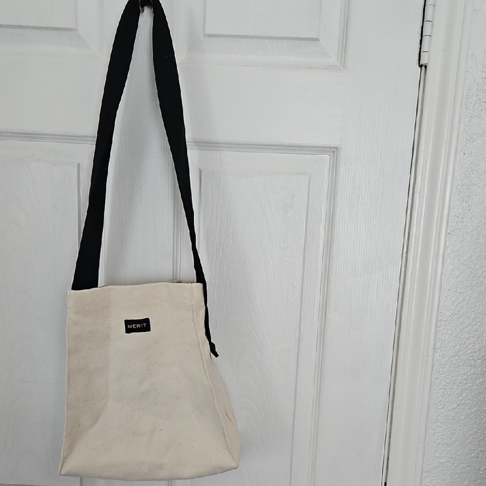 MERIT Canvas Shoulder Bag - Black and Cream